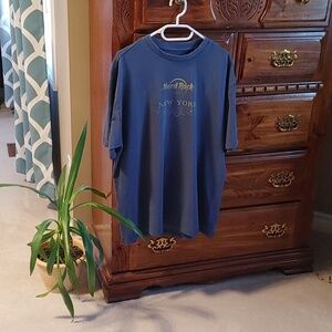 2/$30 Hard Rock Cafe New York T-Shirt